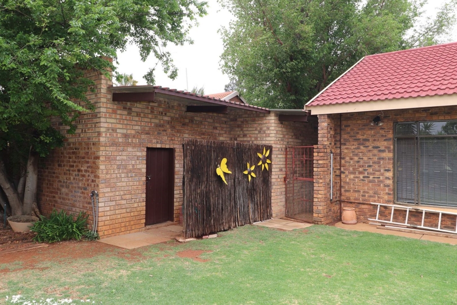 3 Bedroom Property for Sale in Stilfontein North West